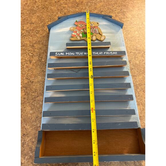 Vintage Teddy Bear Themed Perpetual Calendar Wood Wall Decor - Picture 5 of 6